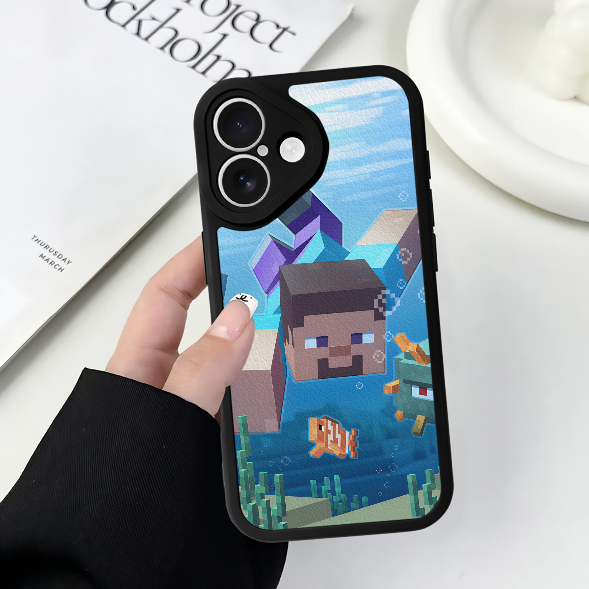 （画像用） マインクラフト ブロックの世界 Minecraft MC Block world 【iPhone 16シリーズ対応】シリコンスマホケース（レザー調） 材質：シリコン